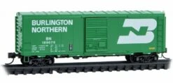 Micro-Trains N 07300330 40' Standard Box Car With Single Door, Full Ladders, And No Roofwalk, Burlington Northern #189070