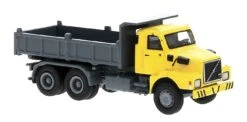Brekina HO 85654 1980 Volvo N 10 Dump Truck, Yellow/Gray