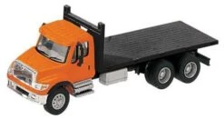 Walthers SceneMaster HO 949-11651 International 7600 3-Axle Flatbed Truck