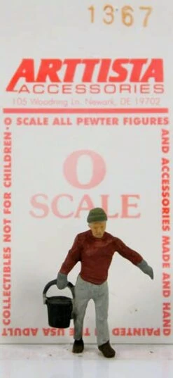 Arttista Accessories O 1367 Man Carrying Can