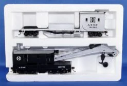 Bachmann Silver Series HO 16102 250-Ton Steam Crane Car With Boom Tender, Santa Fe #194360/199774 -Model Train Shop BAC 16102 2 98161.1671210727