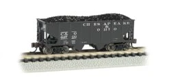 Bachmann N 19555 USRA 55-Ton Outside Braced 2-Bay Hopper With Load, Chesapeake And Ohio #62700