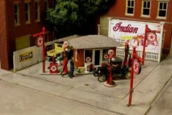 Monroe Models HO 2218 J. Burke Filling Station Kit