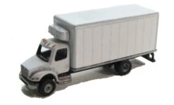 Showcase Miniatures Z 4013 FL-M2 Class 20' Van Truck Kit