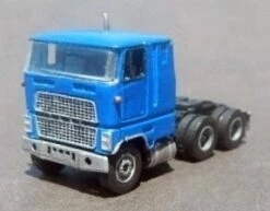 Showcase Miniatures N 43 F Type COE Tractor Kit, OTR Version